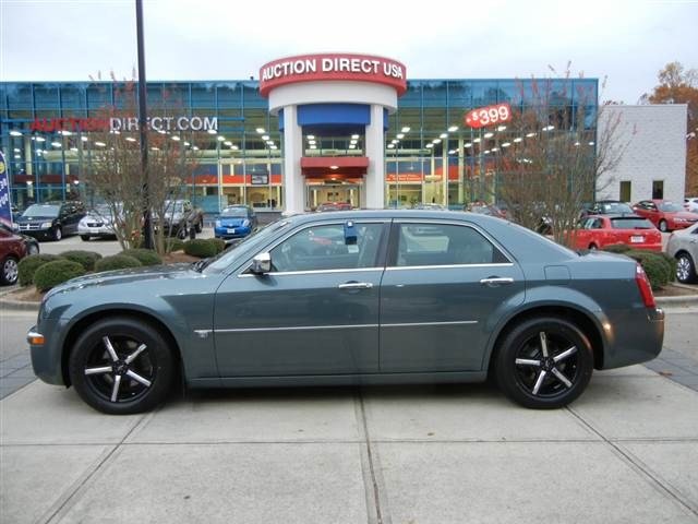 Chrysler 300C C240 4dr Sdn 2.6L Sedan Unspecified