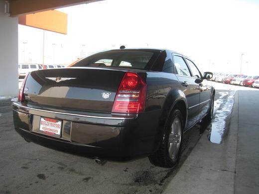 Chrysler 300C 2005 photo 2
