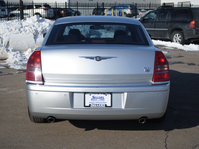 Chrysler 300C 2005 photo 4
