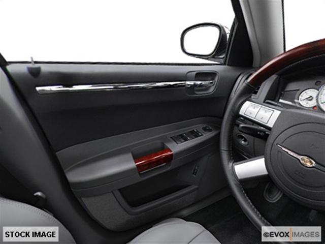 Chrysler 300C Regular Cab Sedan