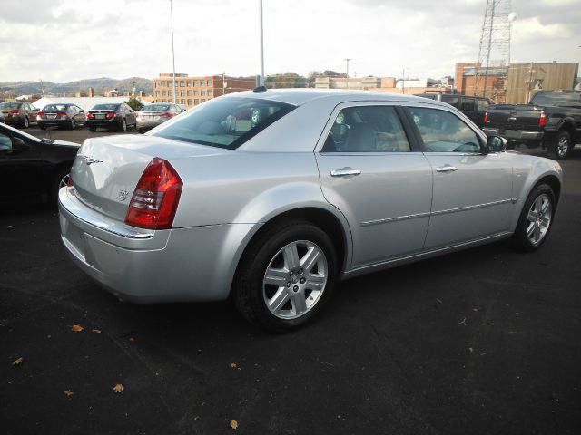 Chrysler 300C 2006 photo 3