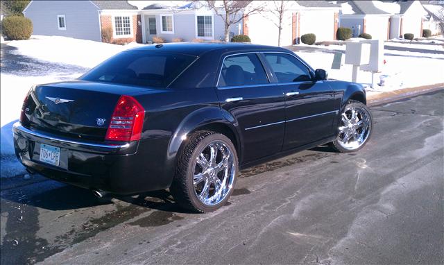 Chrysler 300C Prerunner SR5 Sedan