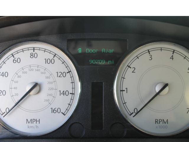 Chrysler 300C 2006 photo 9