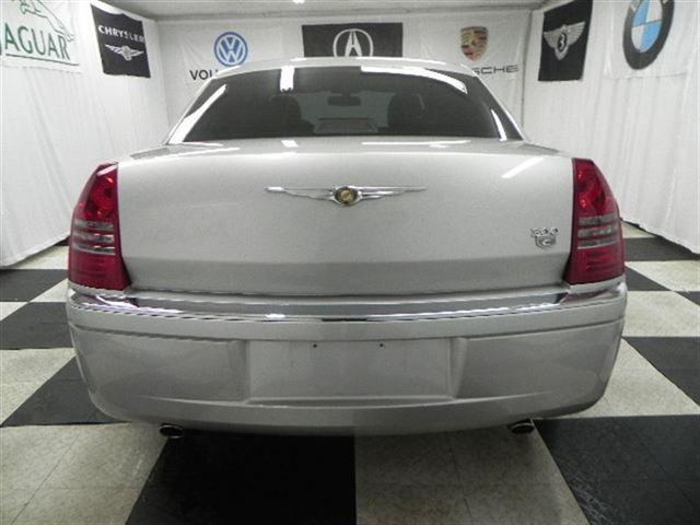 Chrysler 300C 2006 photo 4