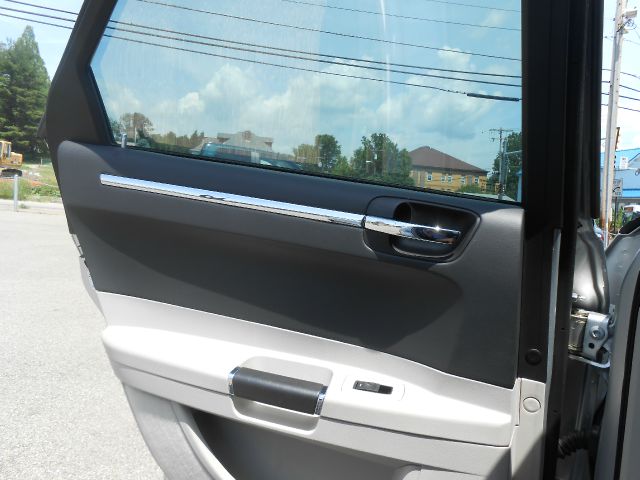 Chrysler 300C 2006 photo 22