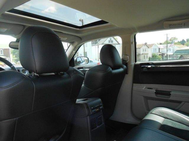 Chrysler 300C 2006 photo 24