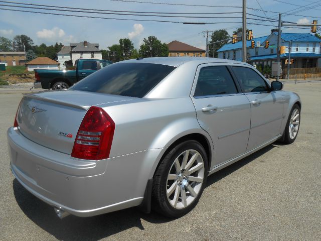 Chrysler 300C 2006 photo 35