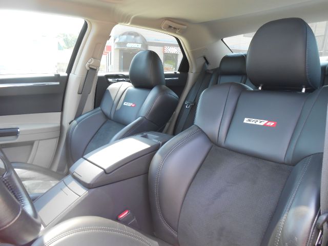 Chrysler 300C 2006 photo 38