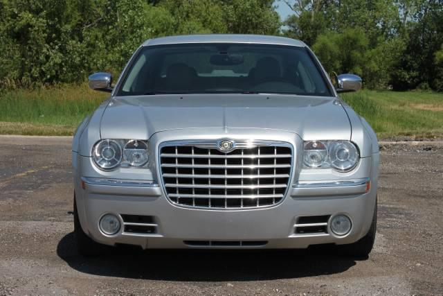 Chrysler 300C 2006 photo 1