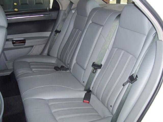 Chrysler 300C 2006 photo 1