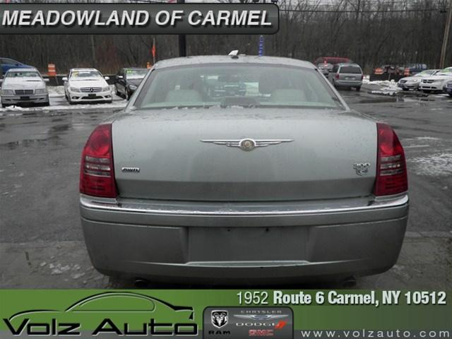 Chrysler 300C 2006 photo 3