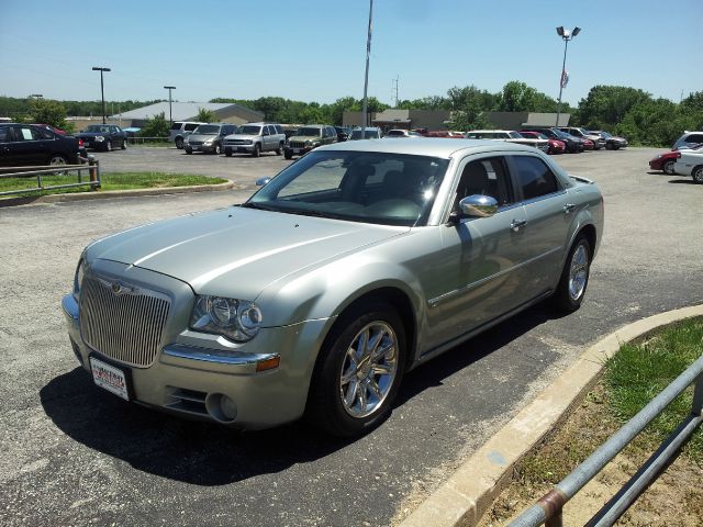 Chrysler 300C 2006 photo 14
