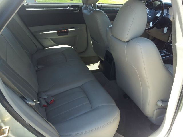 Chrysler 300C 2006 photo 7