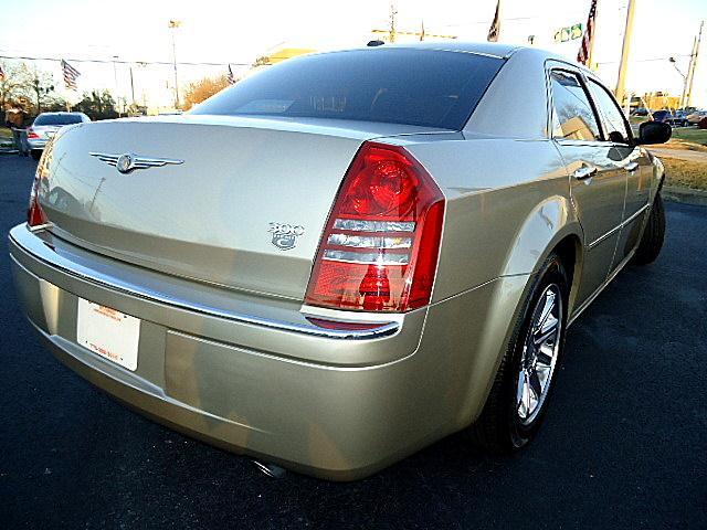 Chrysler 300C 2006 photo 5