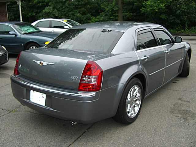 Chrysler 300C Regular Cab Sedan