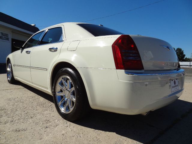 Chrysler 300C Unknown Sedan