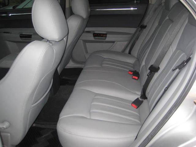 Chrysler 300C 2006 photo 4
