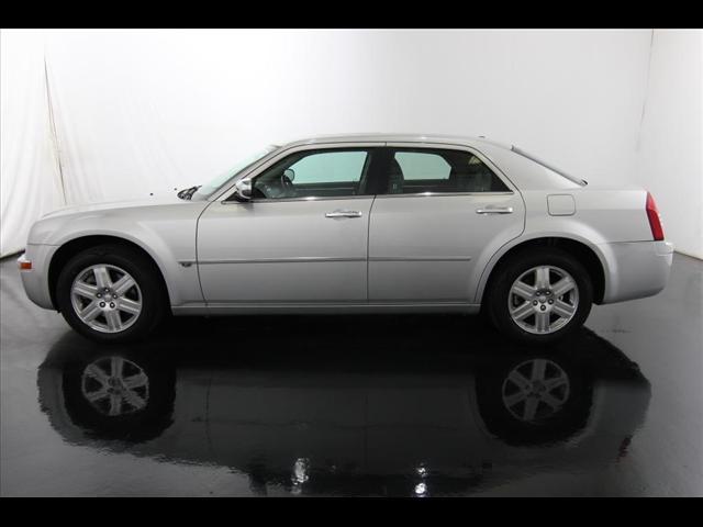 Chrysler 300C 2006 photo 3