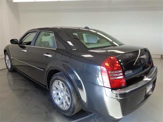 Chrysler 300C 2006 photo 3