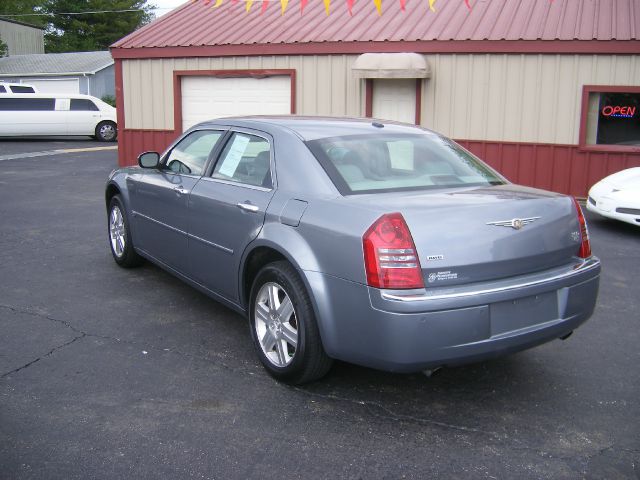 Chrysler 300C 2006 photo 7