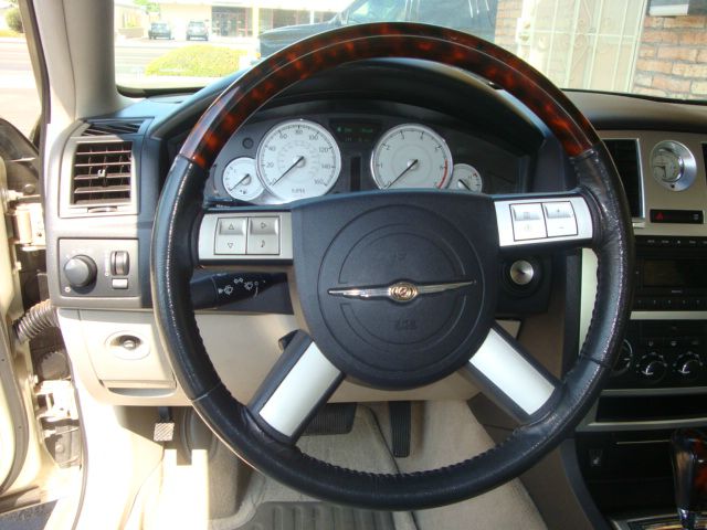 Chrysler 300C 2006 photo 2