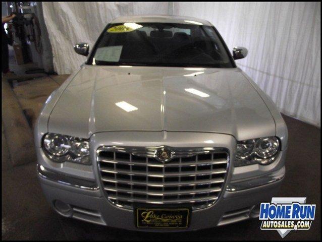 Chrysler 300C 2006 photo 2