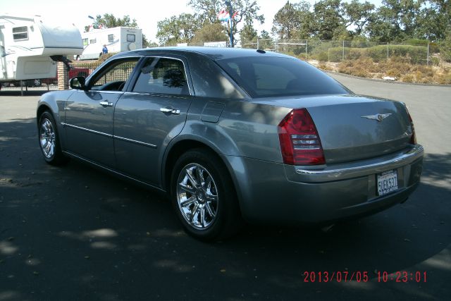 Chrysler 300C 2006 photo 2