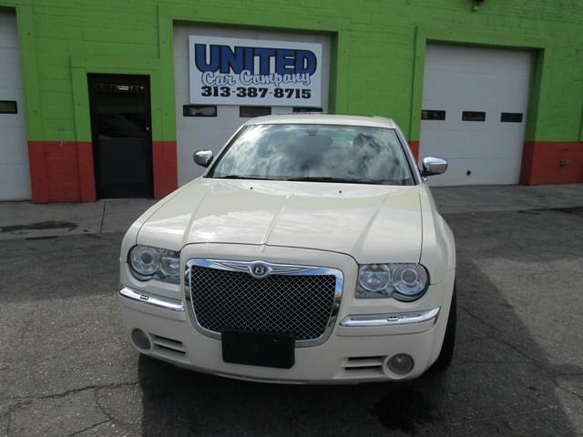 Chrysler 300C 2006 photo 2
