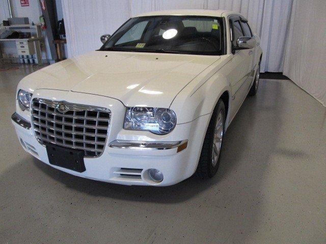 Chrysler 300C Regular Cab Sedan
