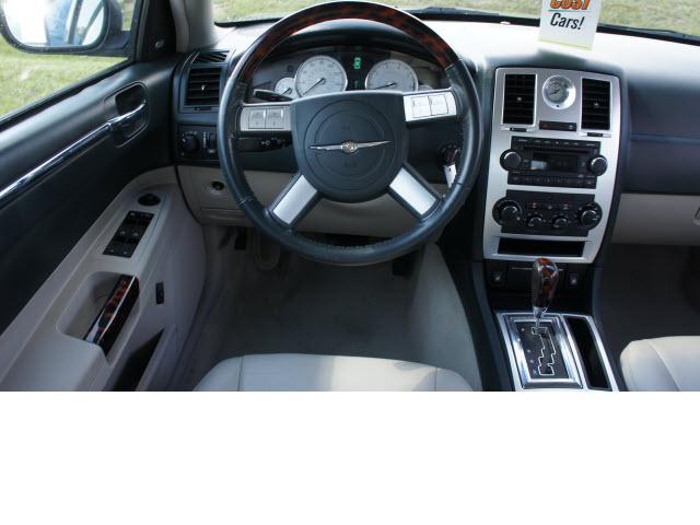 Chrysler 300C 2006 photo 1