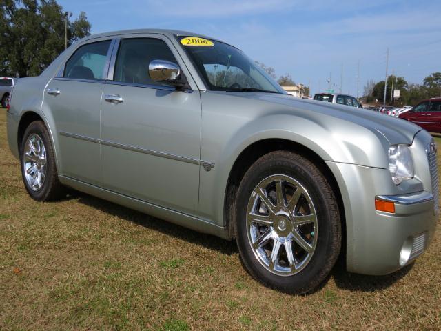 Chrysler 300C Regular Cab Sedan