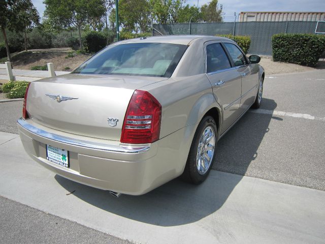 Chrysler 300C Regular Cab Sedan
