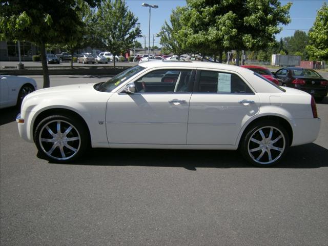 Chrysler 300C 2007 photo 1