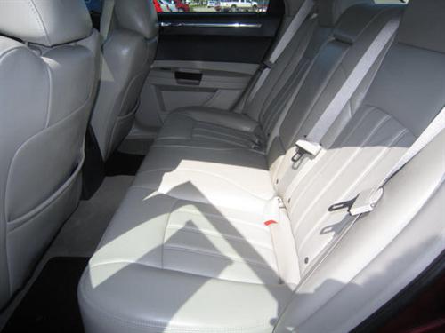 Chrysler 300C 2007 photo 2