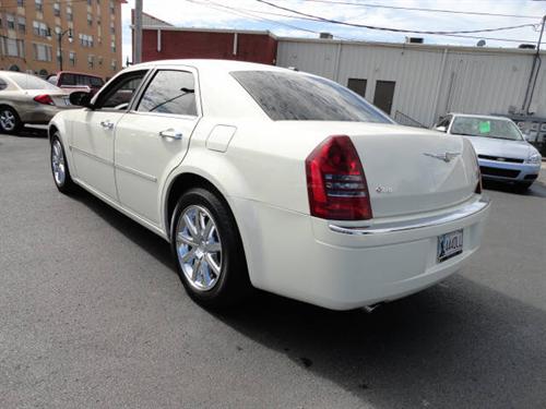 Chrysler 300C 2007 photo 1