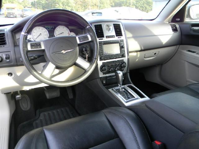 Chrysler 300C 2007 photo 3