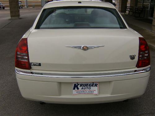 Chrysler 300C 2007 photo 4