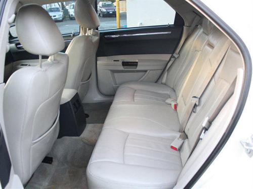 Chrysler 300C 2007 photo 3