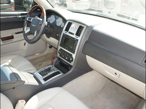 Chrysler 300C Base Other