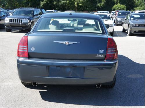 Chrysler 300C 2007 photo 1