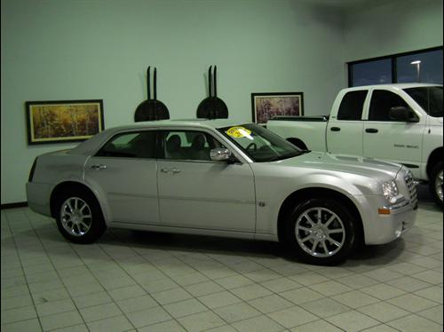 Chrysler 300C 2007 photo 2