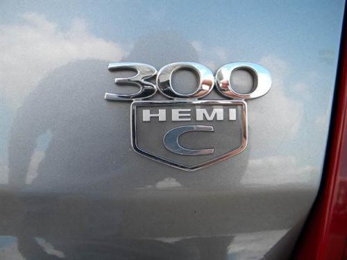 Chrysler 300C 2007 photo 3