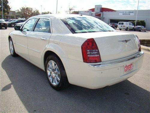 Chrysler 300C 2007 photo 2