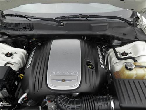 Chrysler 300C 2007 photo 2