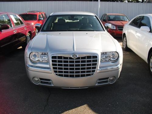 Chrysler 300C 2007 photo 2