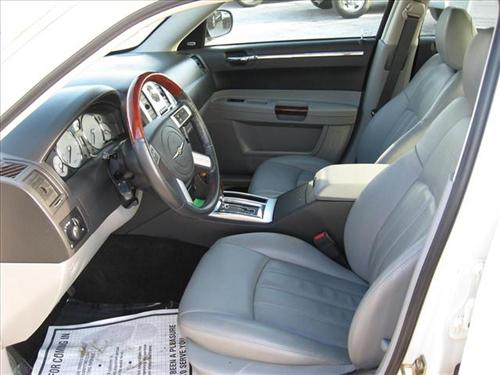 Chrysler 300C 2007 photo 4