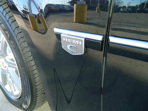 Chrysler 300C 2007 photo 2