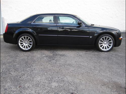 Chrysler 300C 2007 photo 2