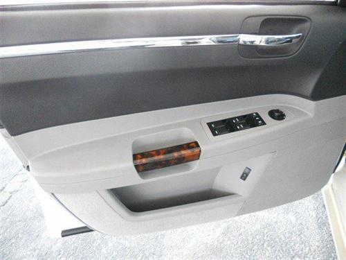 Chrysler 300C 2007 photo 3