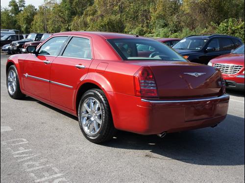 Chrysler 300C Base Other